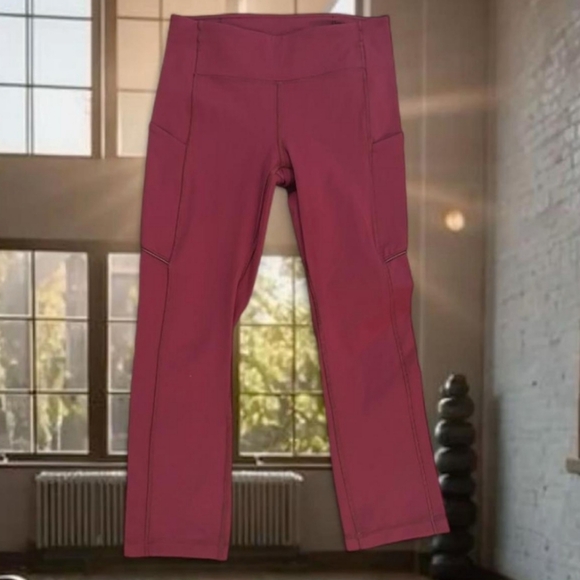 lululemon athletica Pants - Lululemon 21" Speedup Cropped Leggings